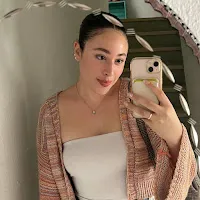 Isabela G.